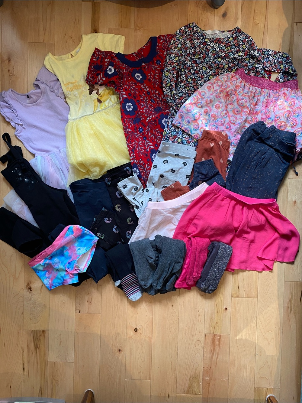 Bundle of clothes, girls size 7-8-9